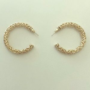 Hoop earring